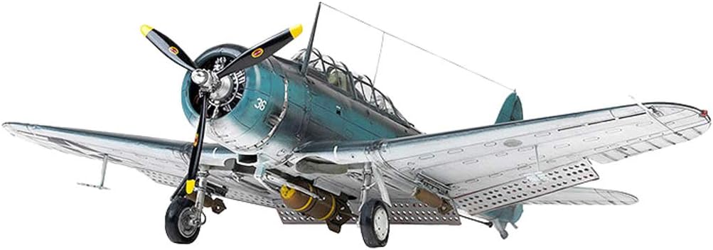 Academy 1: 48 - SBD-5 Dauntless Battle of The Philippine Sea