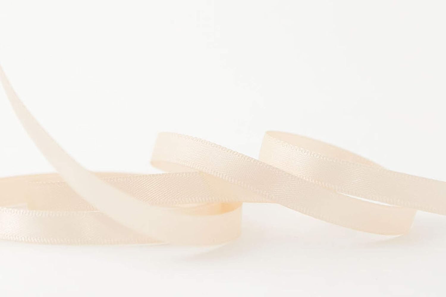 Berisfords Ribbon, Cream, 7 mm - Image 4