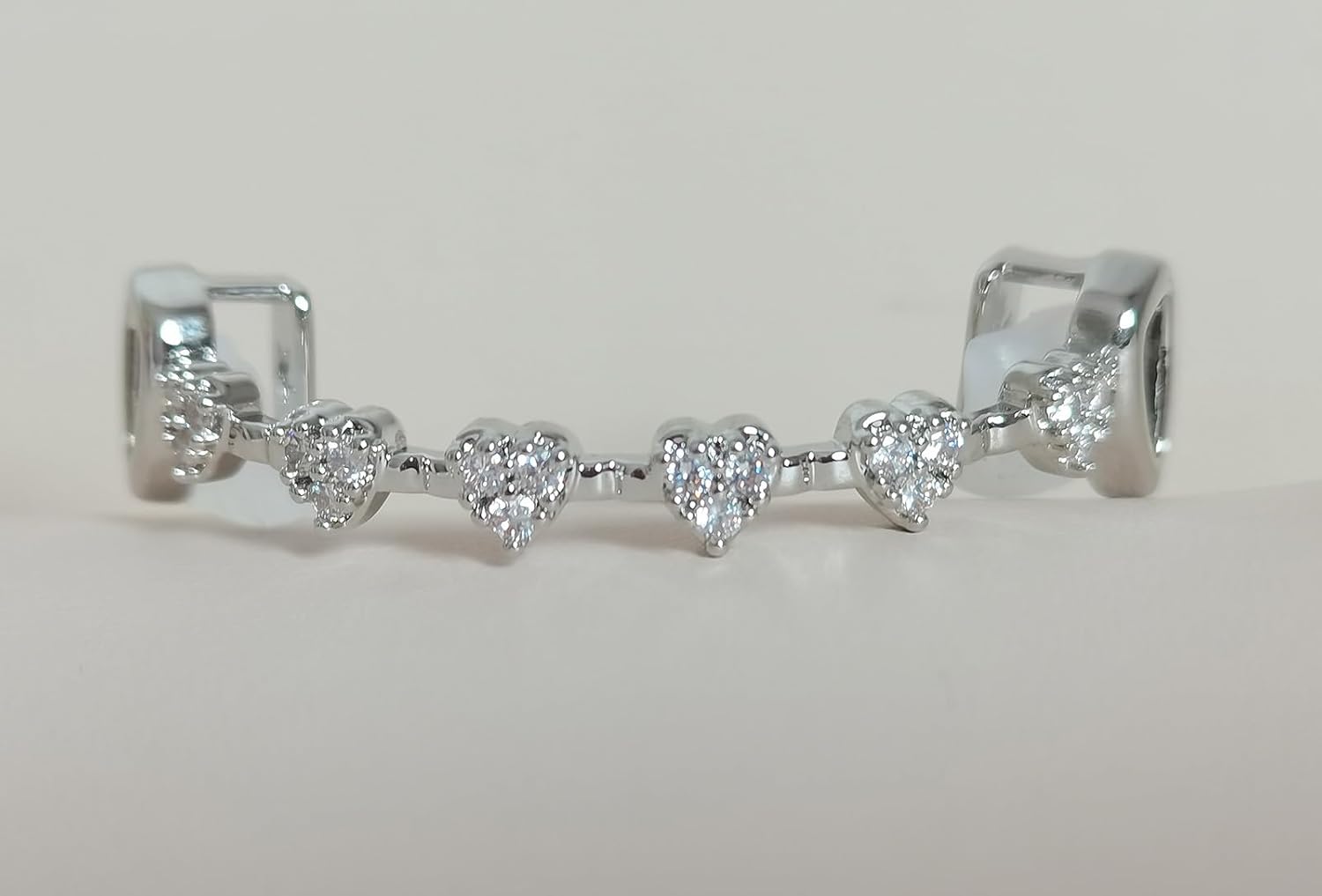 Fashion Silver Diamond Grilz Teeth Daily Street Fashion Rap Accessories for Men and Women