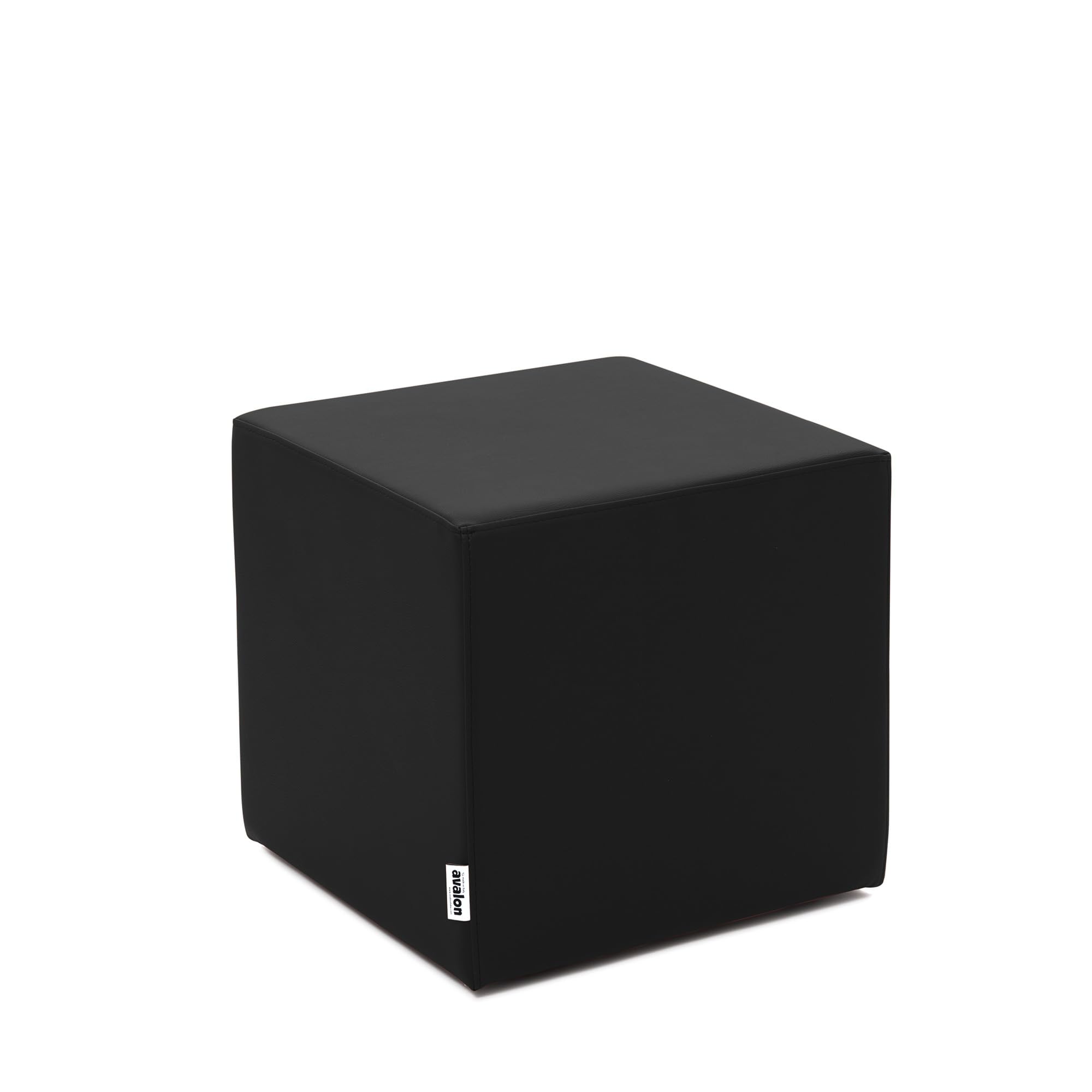 Avalon - Pouf Poggiapiedi Rigido CUBO Jazz in Ecopelle Deluxe, Puff Poggiapiedi Divano Quadrato, Pouffe per Interno ed Esterno, Comodo Impermeabile e Resistente, Made in Italy (40cm-Nero)