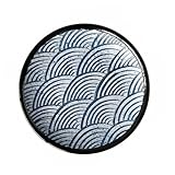 Bleu avec assiettes à poisson : le motif ondulé des vagues de et l'artisanat méticuleux donnent à votre table à manger un nouveau look, servant des aliments.