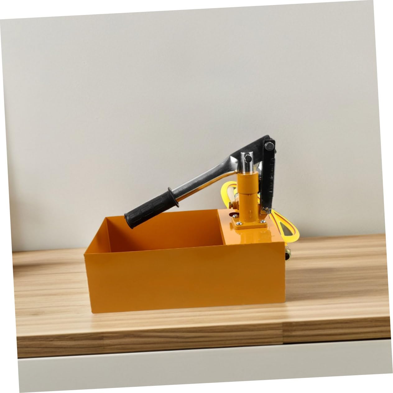 Ciieeo Hydraulic Manual Test Pump for Water Pipelines Pressure Gauge Tester for High-Pressure Testing and Leak Detection Building Projects
