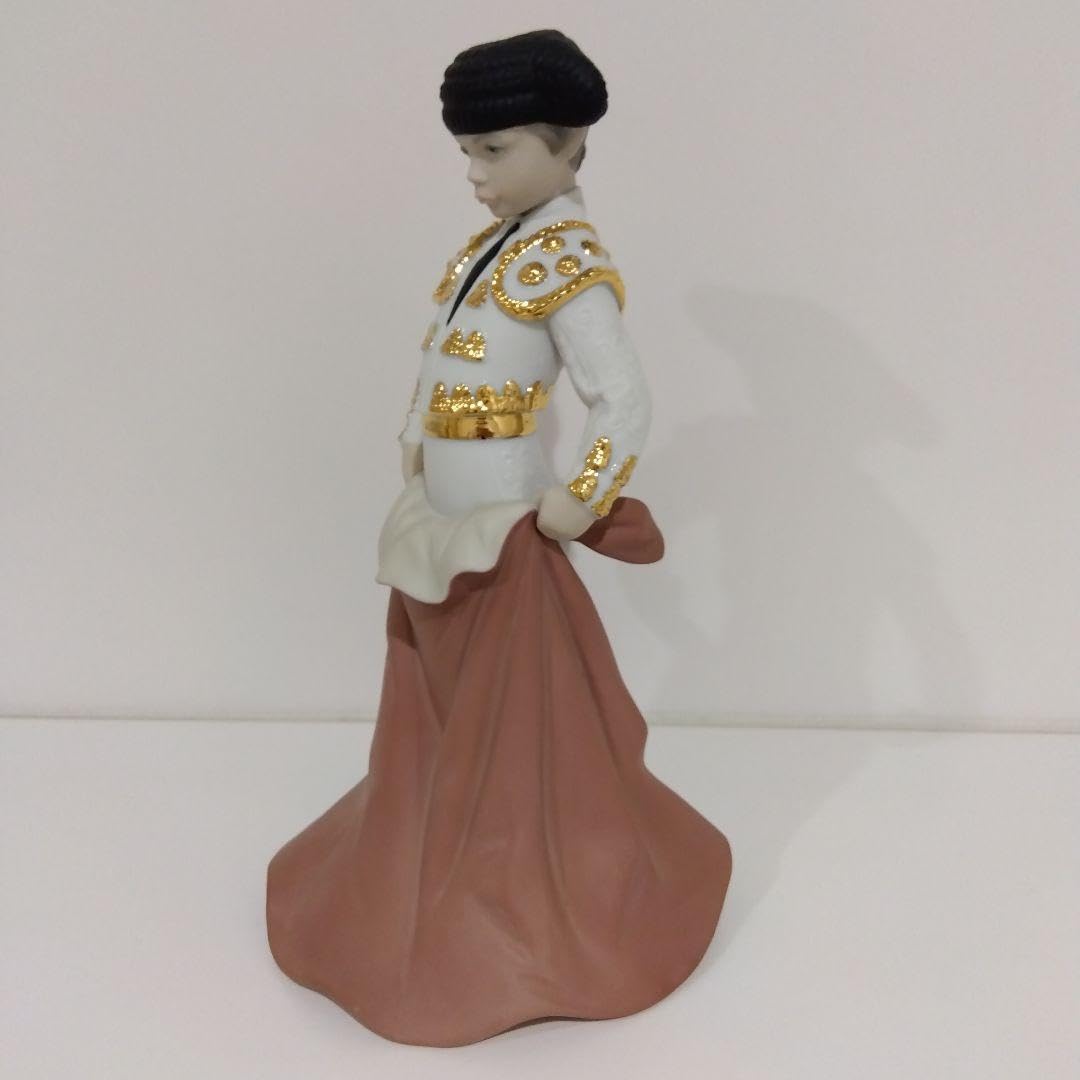リヤドロ 若き闘牛士 Amazon.co.jp: LLADRO リヤドロ 若き闘牛士 : ホーム＆キッチン