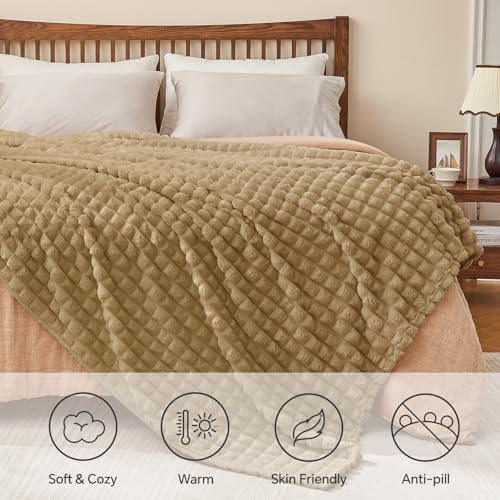 Image of BEDELITE 3D Checked Camel Fleece Throw Blanket for Couch, 50x70 Inch