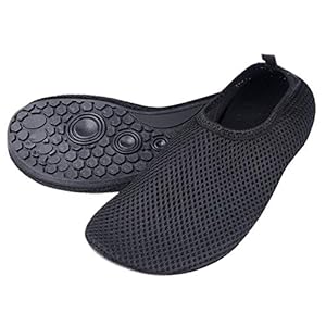 Waterschoenen met elastisch, sneldrogend, ademend materiaal en antislip rubberen zool. Beschermt tegen zand, koud/warm…