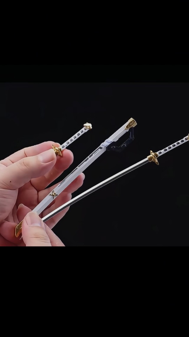 Amazon | HiPlay 蔵道模型 Zen of Collectible 1/72 夜閃 夜光閃蝶