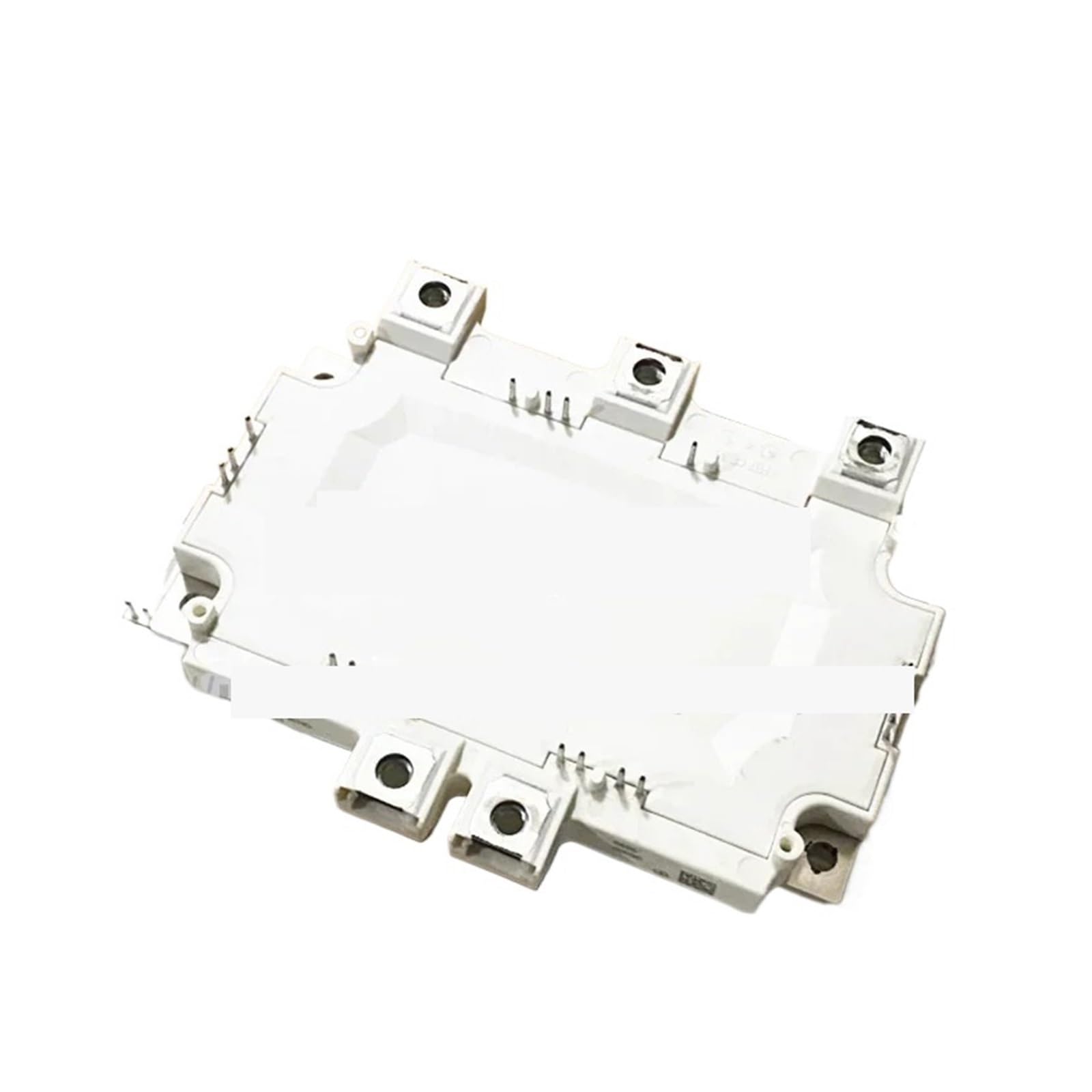 Módulo semiconductor FS300R07A1E3 con diseño robusto para inversores eléctricos 2