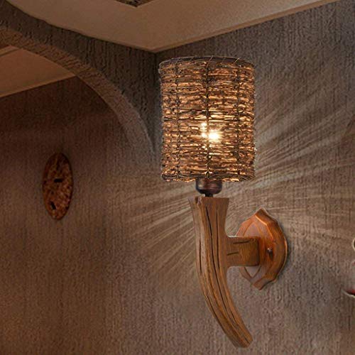 Lampe murale originale pour illuminer un couloir sombre ou un escalier de maison