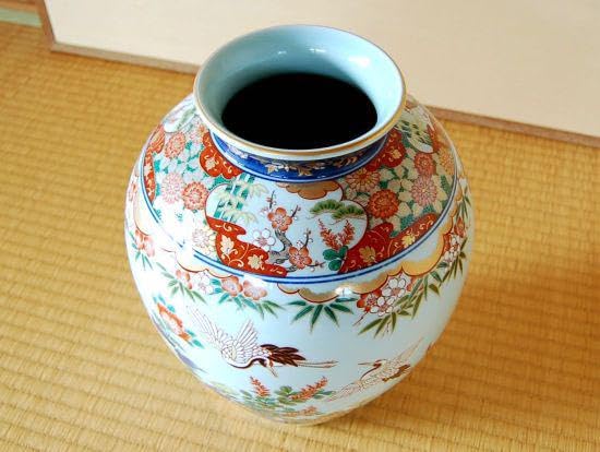 Amazon.co.jp: 昭和レトロ 有田焼 鶴花園 花瓶 : ホーム＆キッチン