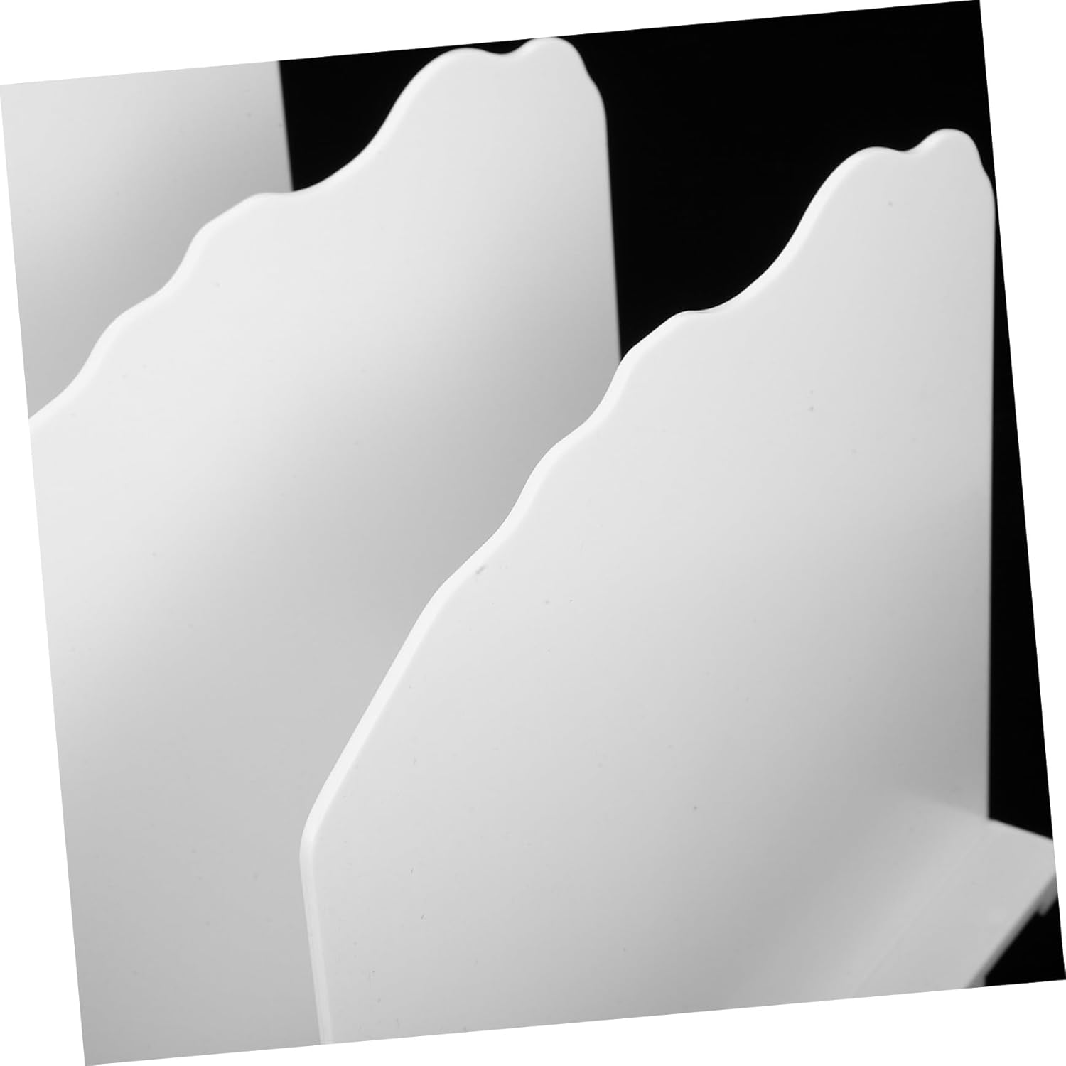 Zerodeko 2pcs Adjustable Wavy Closet Dividers Portable Shelf Organizers for Handbags Purse Storage for Dorm Rooms Hotels Easy Assembly Elegant Design