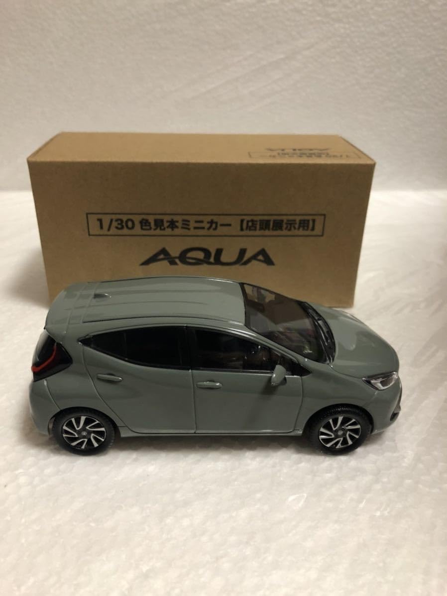 Amazon | 1/30 ミニカー 新型アクア AQUA カラーサンプル ミニカー