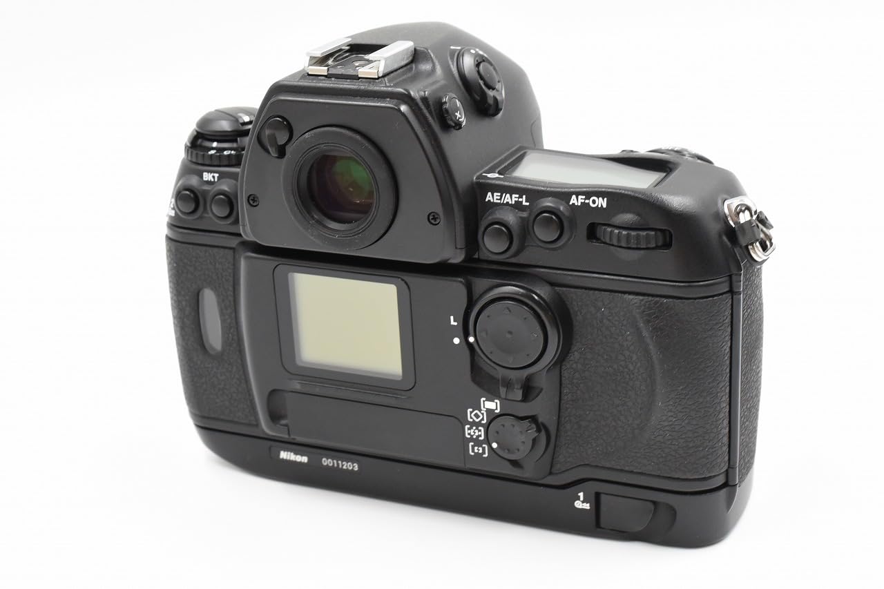 Amazon.com : Nikon F6 AF 35mm Film SLR Camera (Body Only 