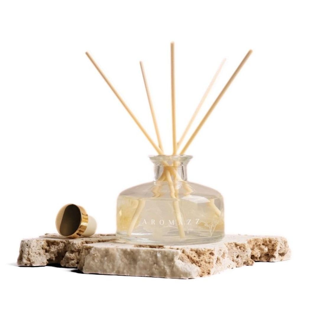 Aromazz Clear And Brown Reed Diffuser With Real Dried Flowers - 180Ml Botanical Floating Flower Oil Diffuser Fresh Herbal Spa Blend Oil - Rosemary & Eucalyptus Revitalising And Uplifting Home Fragrance