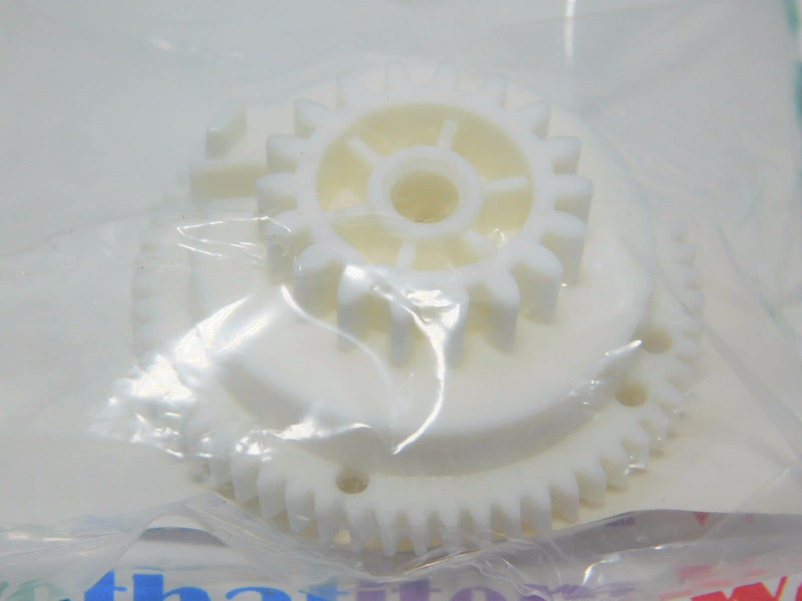 Idler Wheel / IW103 / SANYO/Fisher 613-077-3586 / VCR / 1 Piece (qzty)