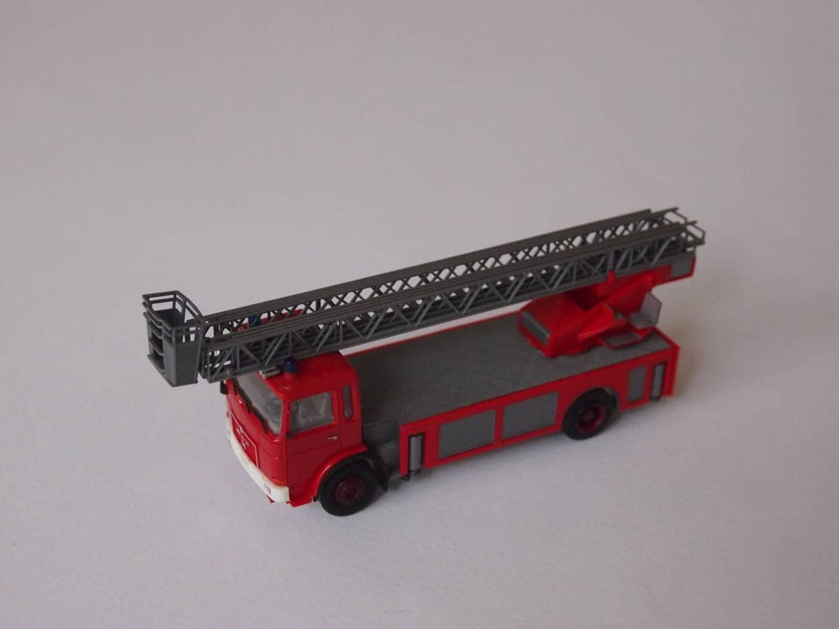 WIKING 消防車 Nスケール WIKING N62 消防車 はしご車 鉄道模型 バイキング た