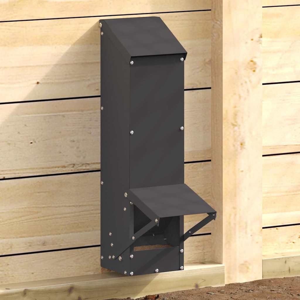 Comedero de pollo negro de acero laminado en frío, 13 x 12 x 51 cm, capacidad de 5 kg, resistente a la intemperie, con techo, para establo y jardín, práctico comedero para aves de corral
