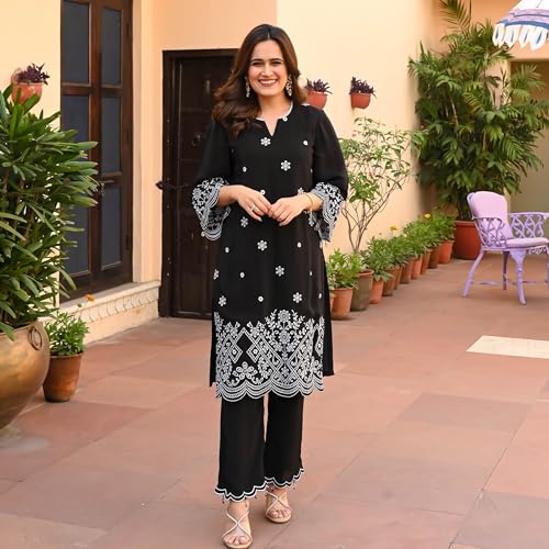 Image of BHARVITA Women's Cotton Lucknowi Embroidered Chikankari Work Straight Kurta with Pant Set for Every Occasion