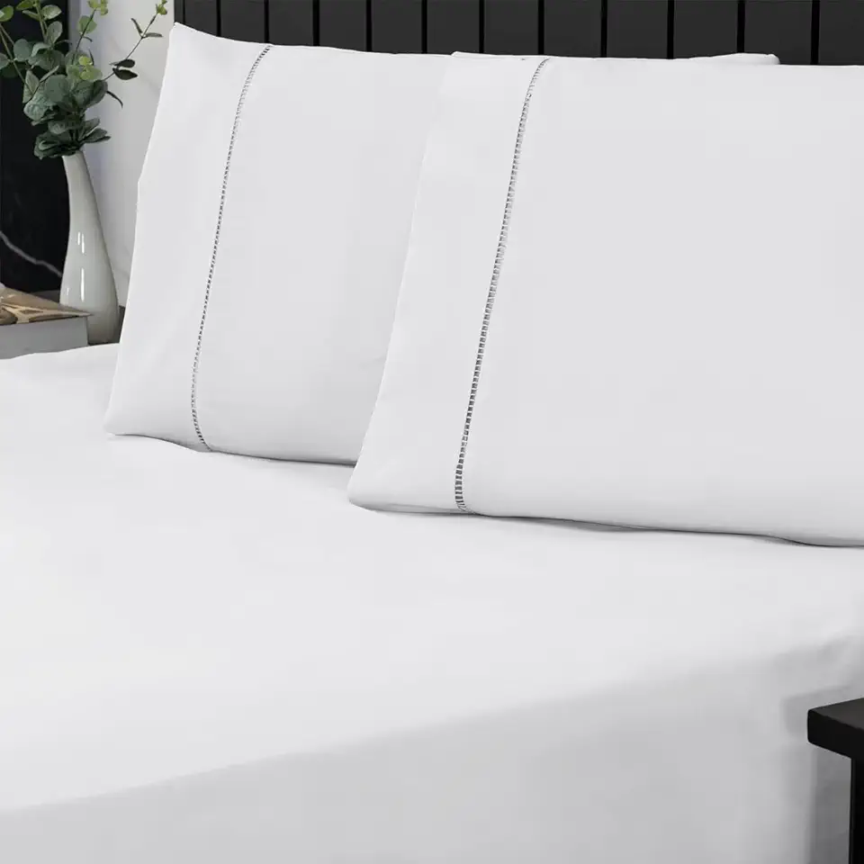 Jogo de Cama Casal Percal 400 Fios Ponto Palito 03 Peças, Antiácaro, Anti-pilling com Toque Macio - Branco