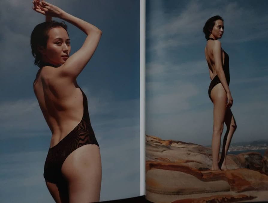 Amazon.co.jp: 比嘉愛未写真集本心◇ワイルドで、情熱的で