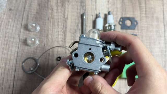 Carburateur HURI Avec Filtre à Air - Compatible ZAMA C1U-H60D/E, Pour Ryobi RHT2660DA, RBC30SESA, Etc.