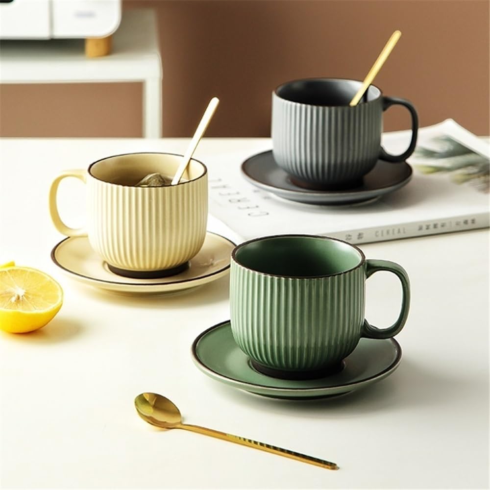 Ensemble pichet, Tasse à thé et Bouilloire en céramique pour Salon et Maison.