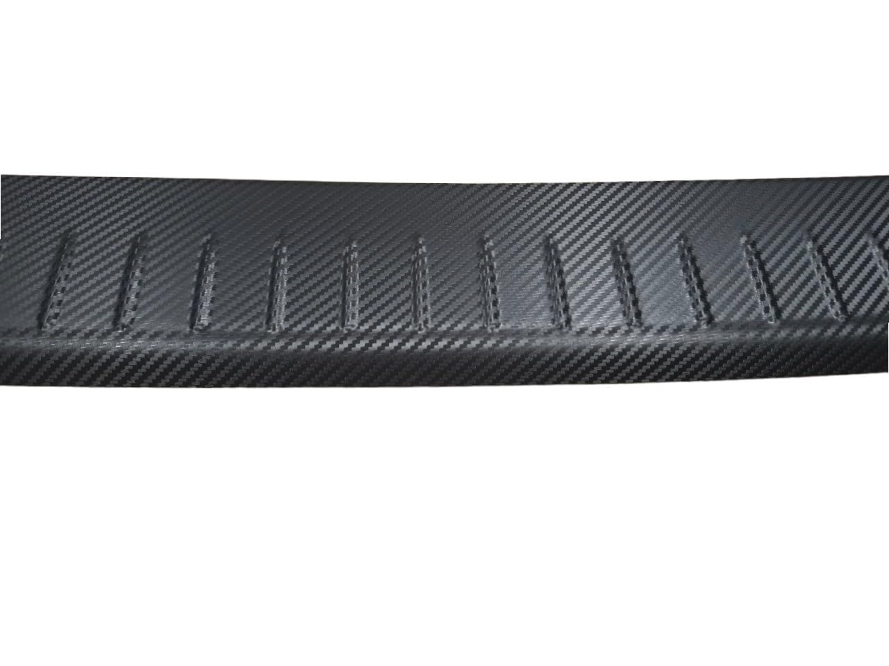 Osłona progu bagażnika Carbon Look z krawędziami metalu