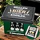 CULT at home Bierkasten Aufsatz Grillen ohne Bier – Gartenhocker Bierkastensitz inkl Bierdeckel Memospiel - Sitzauflage Bierkiste Getränkekiste - Hocker für Balkon Camping 44x34 cm Geschenk Vatertag