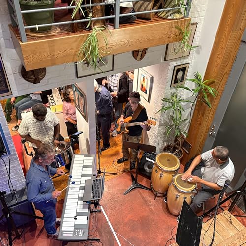 Meet the man who invites 1,000 people to his house every month