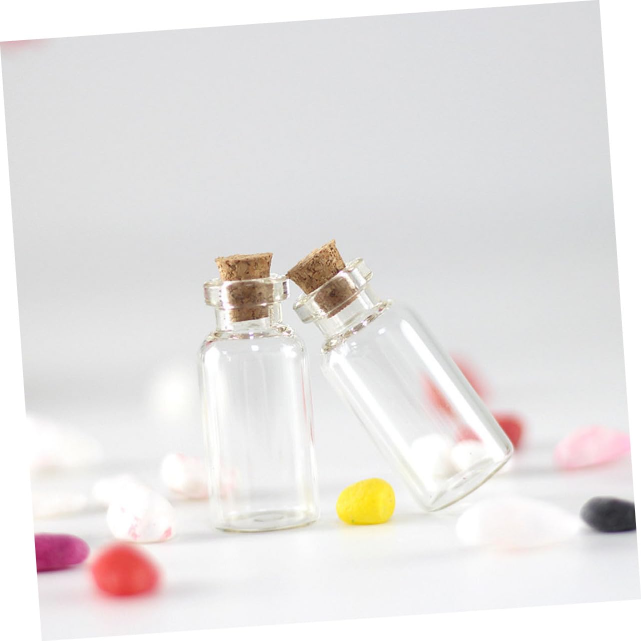 INOOMP 100 Stück Kleine Glasflaschen mit Korken Transparente Glasbehälter Vielseitige Aufbewahrung für Epoxidharz Kunst Miniaturen Sichere und Leichte DIY Fläschchen Höhe