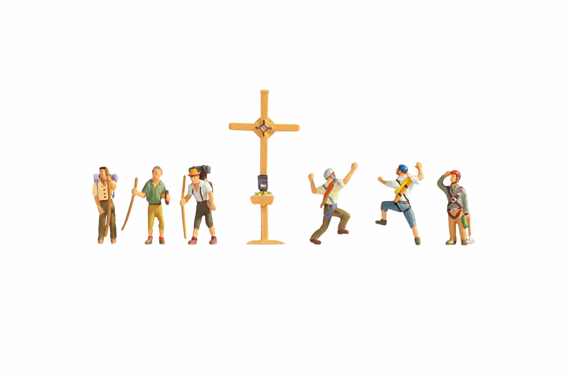 NOCH® Bergwanderer mit Gipfelkreuz, handkoloriertes Figuren-Set, 1:87 für die Spur H0, ideal für Dioramen und Modellbau - 1