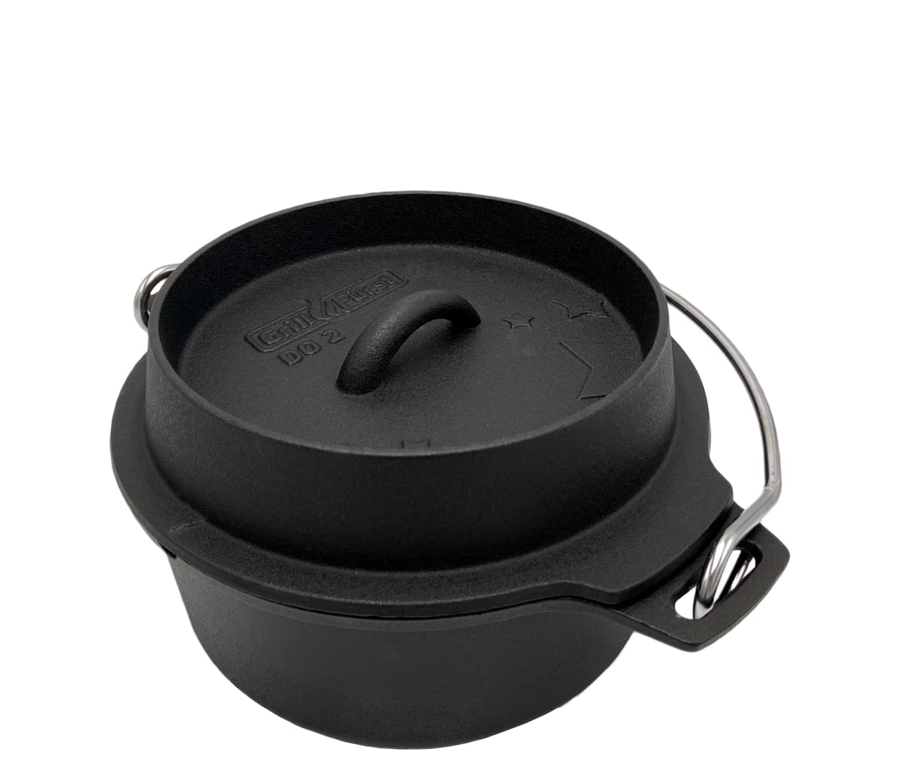 Grillfürst Dutch Oven ca. 2 Liter - stabil stehender Feuertopf mit flachem Boden ohne Füße, hitzebeständiger Gusseisen Topf, Deckel als Pfanne nutzbar, rund, DO 2