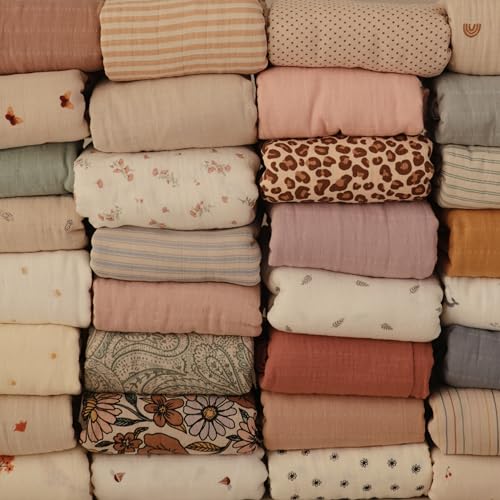 Image of mushie Muslin Baby Swaddle Blanket | 100% Organic Cotton (Bees)