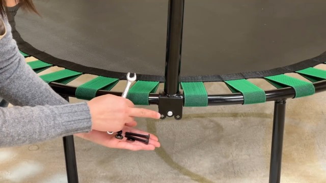 Amazon | UNE トランポリン 補助手すり付き 折りたたみ 大型122cm 4