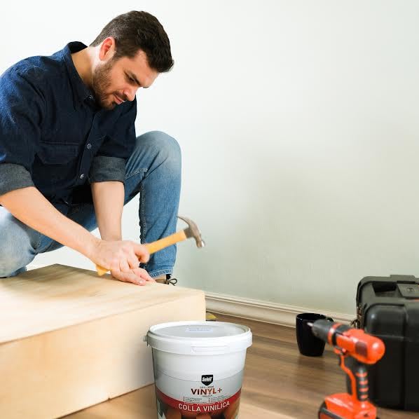 DETERMONDO Colla Vinilica 5Kg Resistente all'Umidità e all'Acqua EN 204 D3, Multiuso per Legno Carta Pvc Pannelli in Sughero, Moquette Gomma e Fissaggio di Porte e Finestre