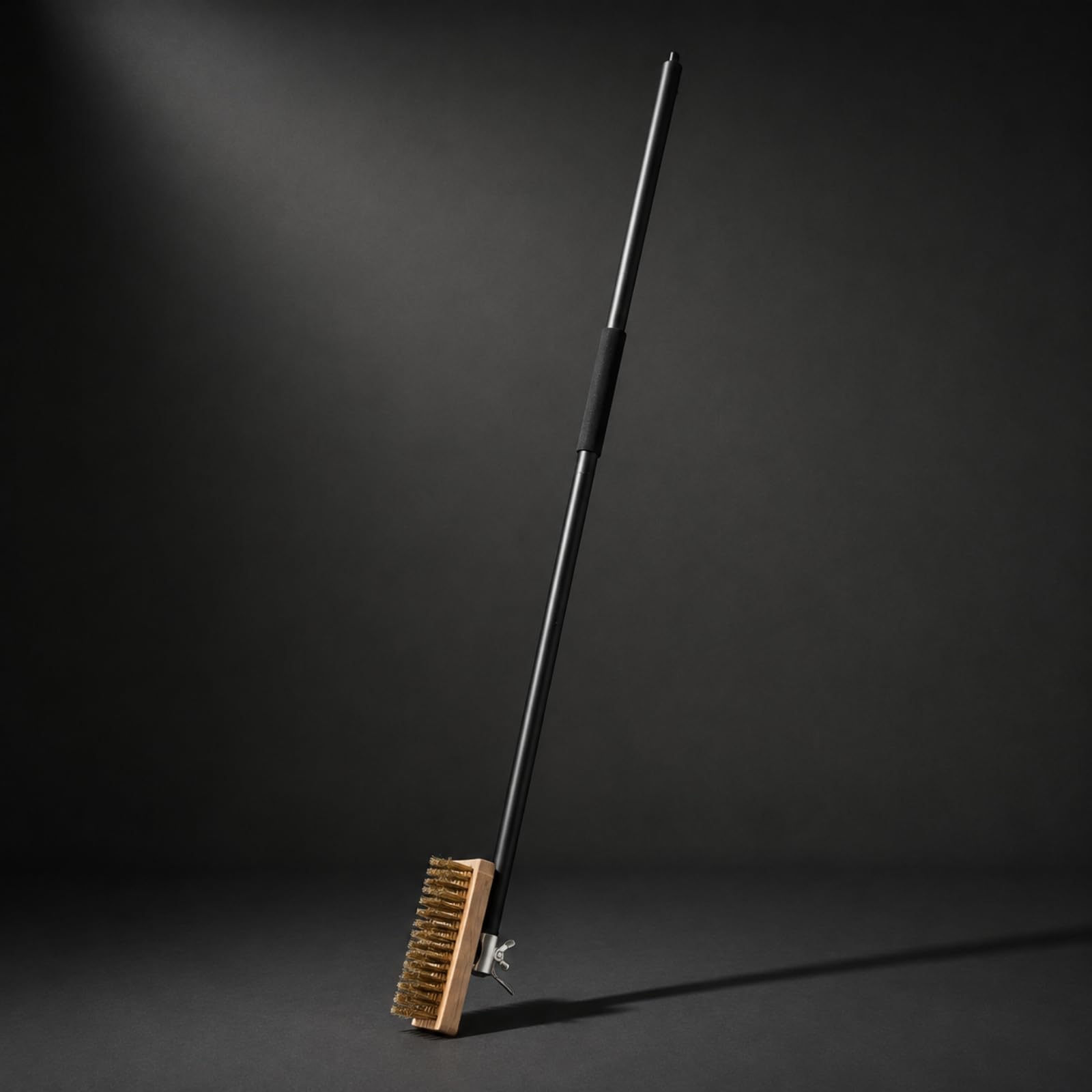 Gralara Langstielige Reinigungsbürste mit Kupferborsten Langstielig Reinigungsbürste mit Metallschaber Stabil Ofen- und Grillreinigungsbürste,