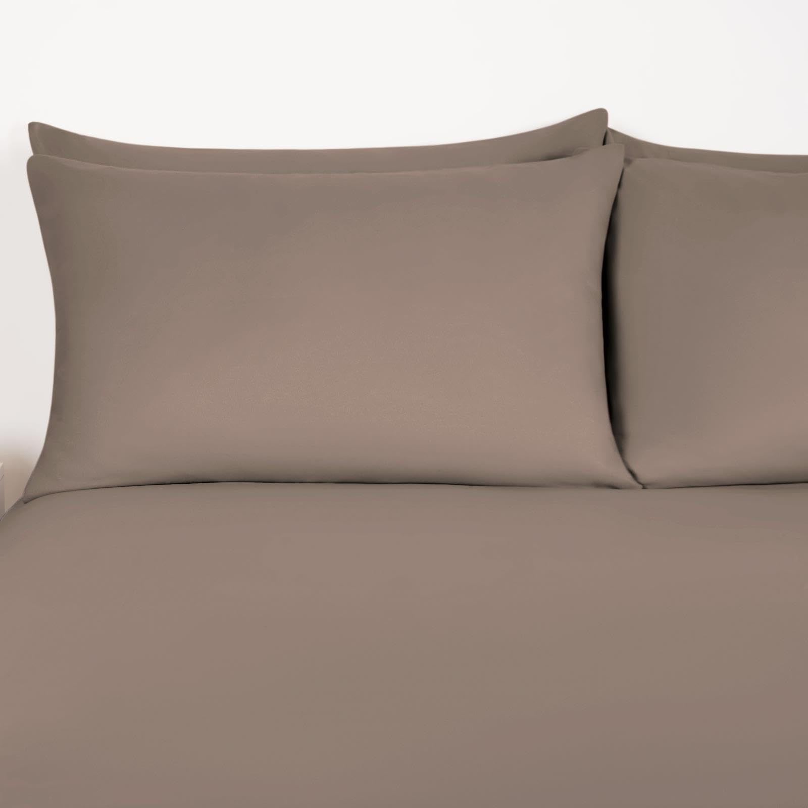 Brentfords Mink Superking Fitted Sheet, Easy Care Soft Microfibre Fabric Deep Pocket 25Cm Shrinkage And Fade Resistant Plain Bedding Bottom Sheet, - 180 X 200Cm