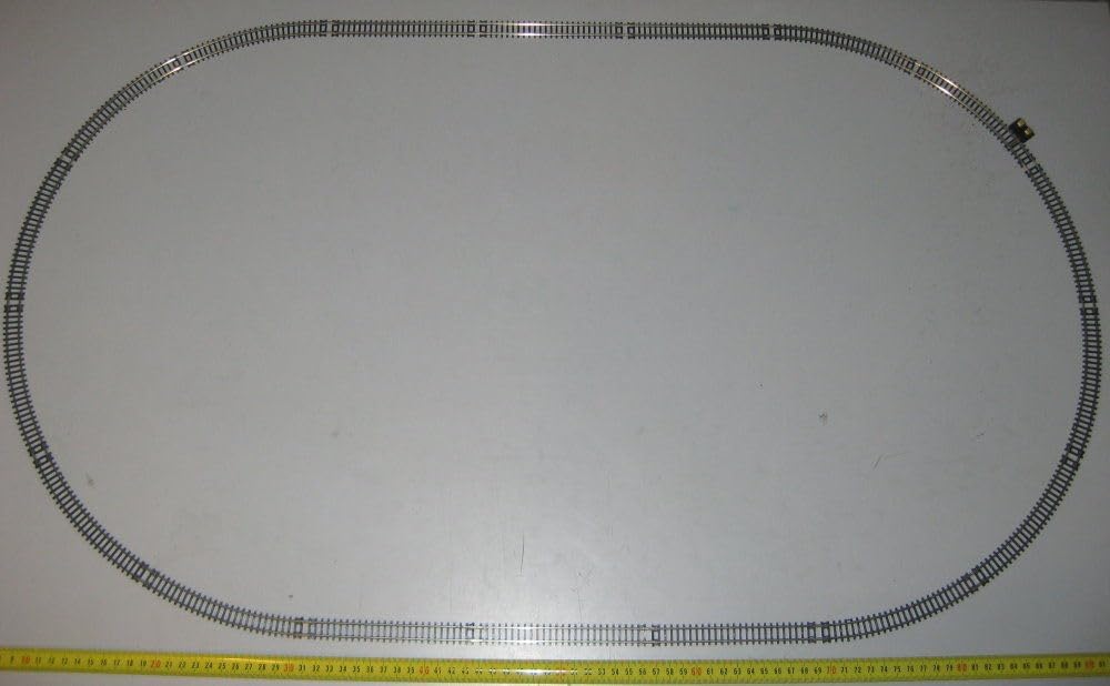 N Scale 35x20 Inch Oval Railroad Set with 5" Straight