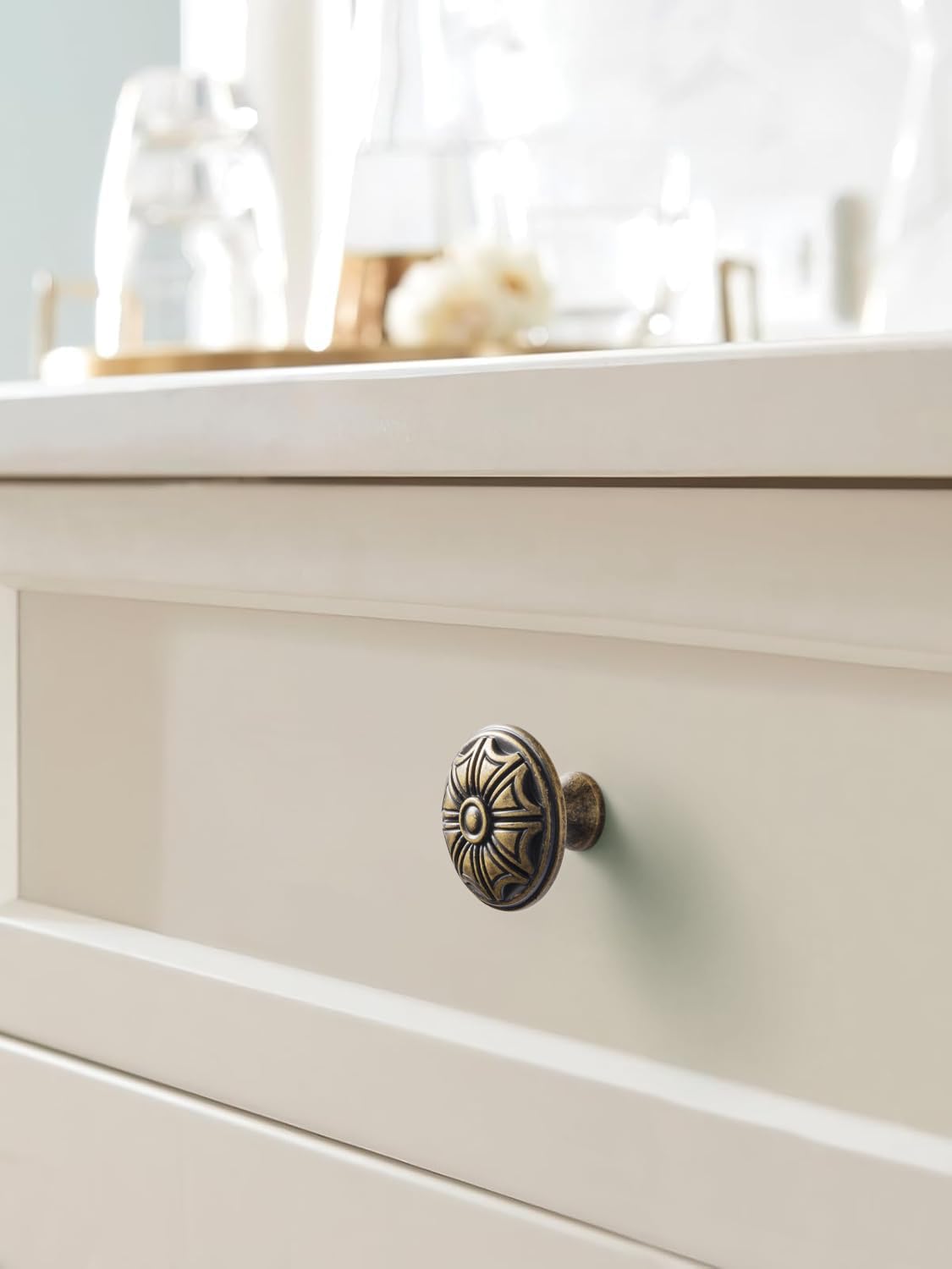 Goo-Ki 6 Pack Antique Brass Cabinet Drawer Knob Kitchen Hardware - Retro Bar Knob Vintage Bronze Single Handles Pull for Closet Wardrobe Dresser Cupboard, 26628GT-DK