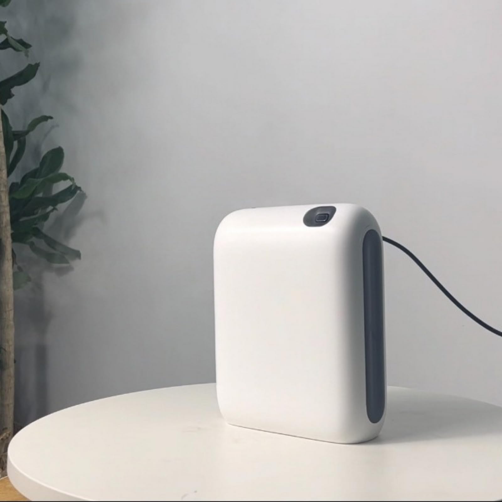 Diffuseur Pro Grande Surface Marketing Olfactif DP100 - Compact et Portable, Contrôle Bluetooth pour Espaces Commerciaux - 250m³ - Zen'Arôme