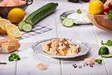 Klaassen Garnelensalat-Akropolis, in Handarbeit hergestellt, mit Gyrosgewürz, Tzatzikicreme und fruchtigem Zitrone ...