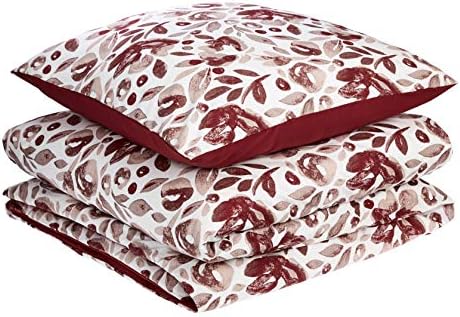 Amazon Basics Premium Microfibre Duvet Cover Set - 200 x 200 cm / 50 x 80 cm, Chevron Grey Violet