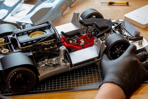 Modelo a escala Porsche 917K Gulf Edition 1:8 Pocher miniatura 6