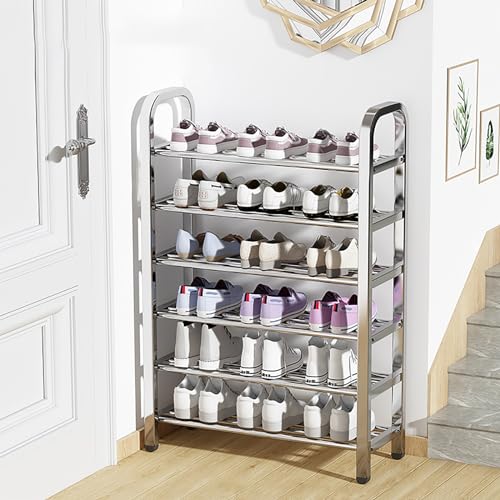 Placard mince pour ranger les chaussures dans un espace restreint