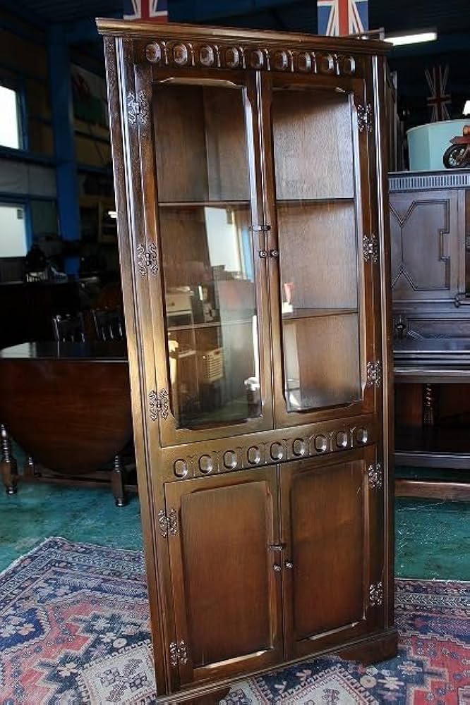 イギリスアンティーク家具 コーナーキャビネット コーナーショー