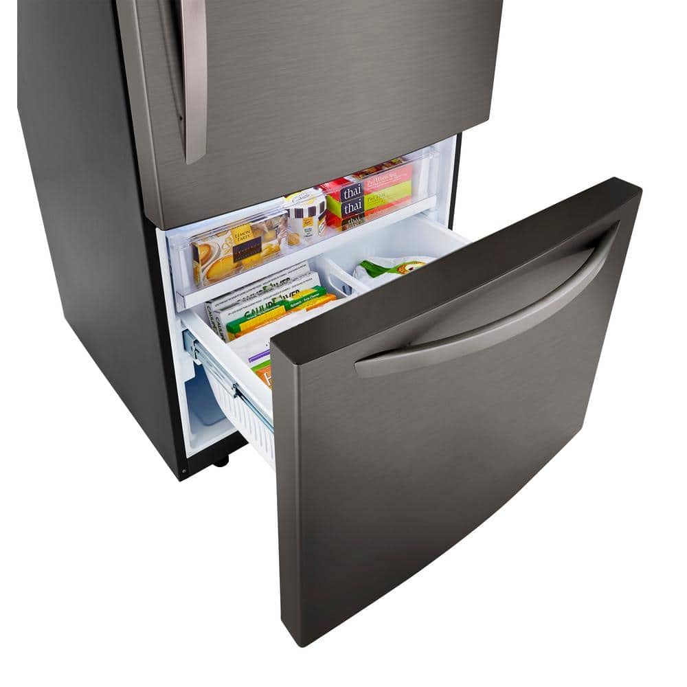 33 In. W 26 Cu. Ft. Bottom Freezer Refrigerator W/Multi-Air Flow And Smart Cooling In Printproof Black Stainless Steel on Fridge.com - View 5