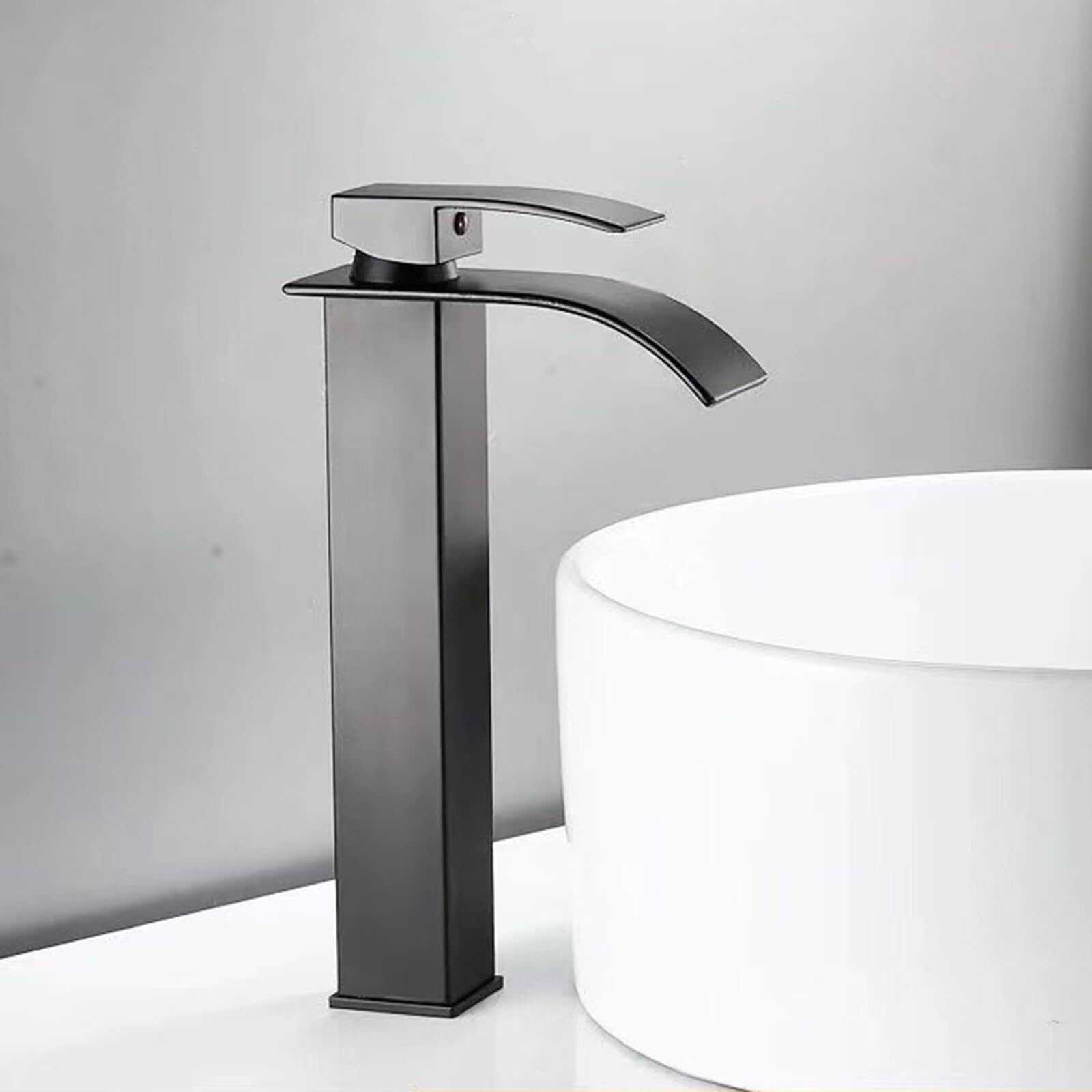 Czarny złoty wodospad bateria zlewozmywakowa - nowoczesna jednouchwytowa bateria łazienkowa do instalacji z 1 otworem - stylowy wysoki design do eleganckich łazienek