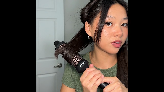 Amika Blowout Babe Thermal Brush - Hot Brush For Hair Styling With 1.5 Inch Ceramic Barrel Nylon Bristles - Heated Hair Styler Curler With Ionic - View #4