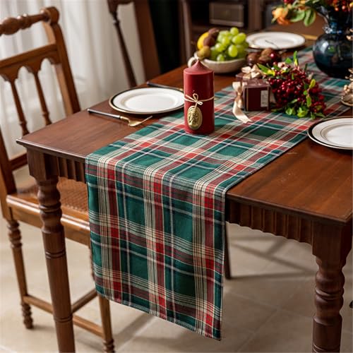 Chemin de table rouge de Noël pour créer des souvenirs magiques - 5