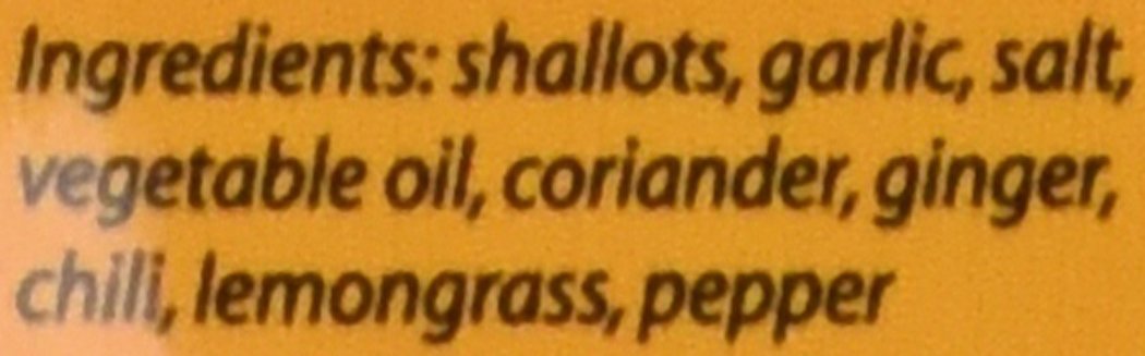 Close-up of Bamboe Rendang paste ingredients list.