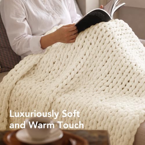 Image of L'AGRATY Chunky Knit Throw Blanket for Couch, 50'' x 70'' Knit Throw, Ivory